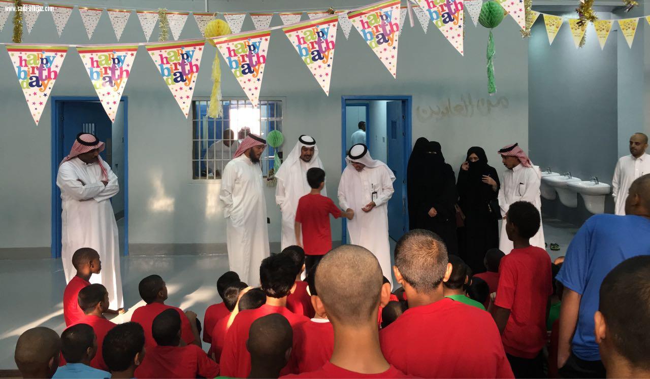 آل طاوي تفقد مركز استلام الاطفال الاجانب والمتسولين بمكة بمجمع الادارات الحكومية بالشميسي