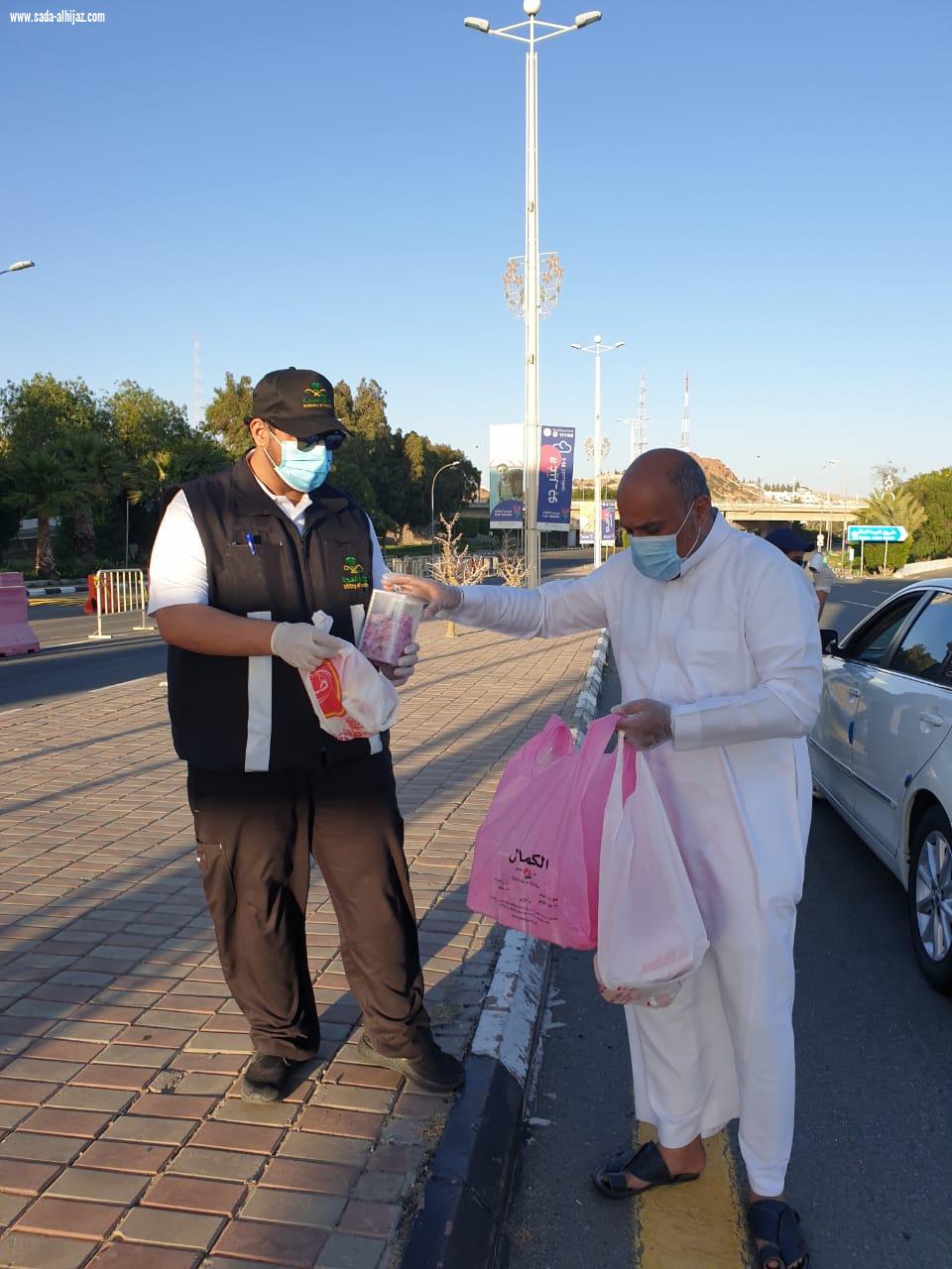 جمعية اليقظة النسائية الخيرية بالطائف تختتم أعمالها للعشر الأولى وبعثت برسالة شكر للشركاء الداعمين