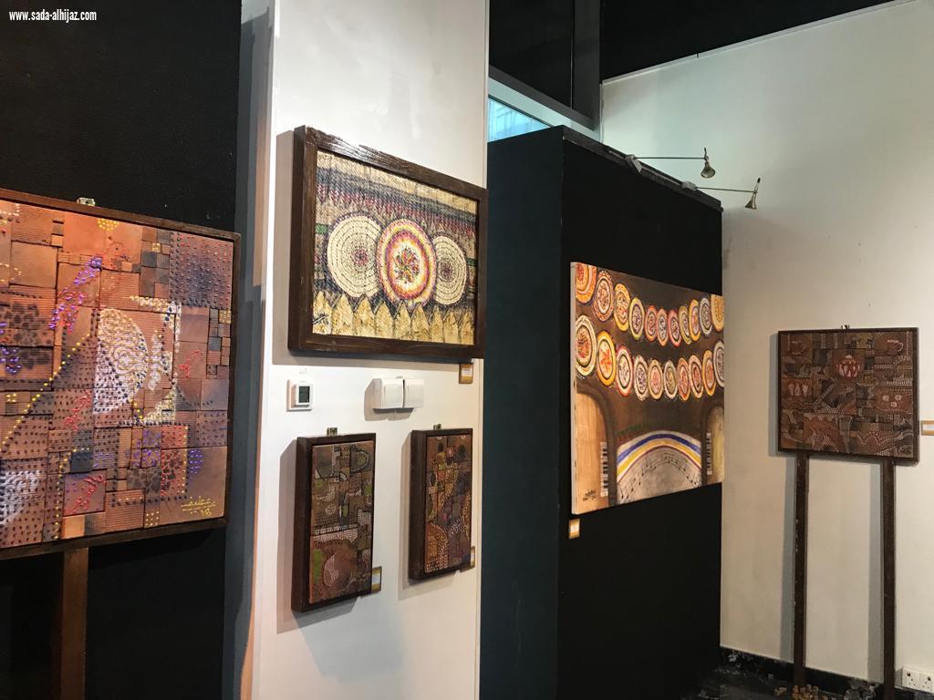 بمعرض دبي ( ذاكرة الفل الجازاني ) للفنان التشكيلي السعودي عبدالوهاب عطيف