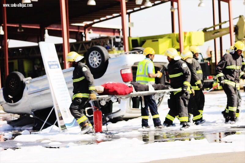 مساعد مدير الدفاع المدني بمنطقة المدينة المنورة يرعى تخرج عدد من الدورات التدريبية