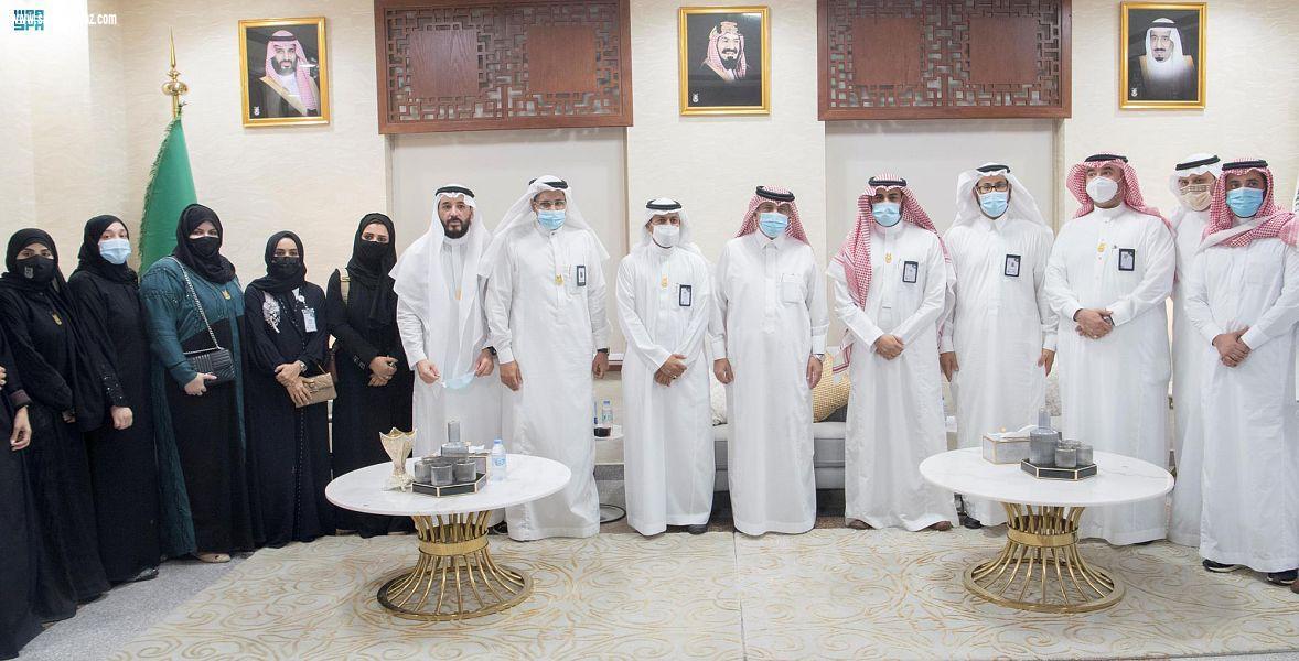 وزير الإعلام يثمن تعاون جامعة أم القرى مع منظومة الإعلام ، ويدشن المركز الإعلامي لـــواس بمقر الجامعة
