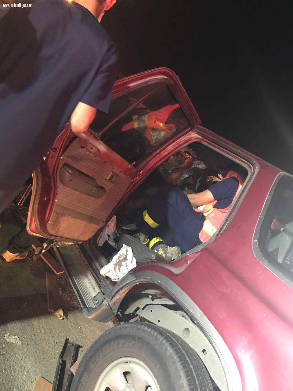 حادث مروع في جدة على عائلة من المعتمرين  يسفر عن إصابات خطيرة وهلال جدة متواجد