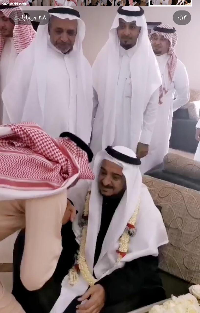 مشايخ وأعيان وابناء محافظة الطوال يستقبلون الدكتور عبدالرحمن ناشب بعد فترة علاجه بالرياض