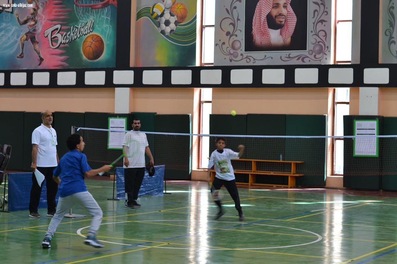 انطلاق بطولة الريشة الطائرة الاولى للطلاب بتعليم شمال المدينة المنورة