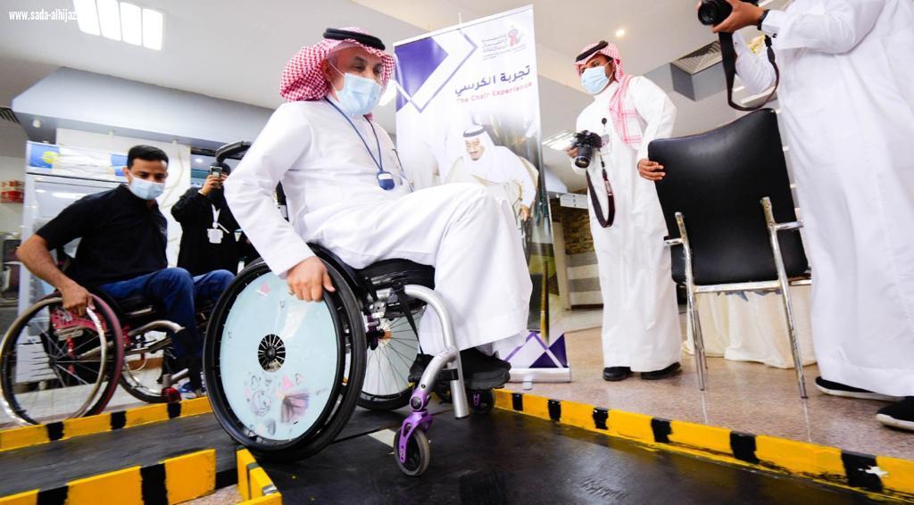 مدير مستشفى أبوعريش العام يدشن حملة التعريف بالخدمات التأهيلية