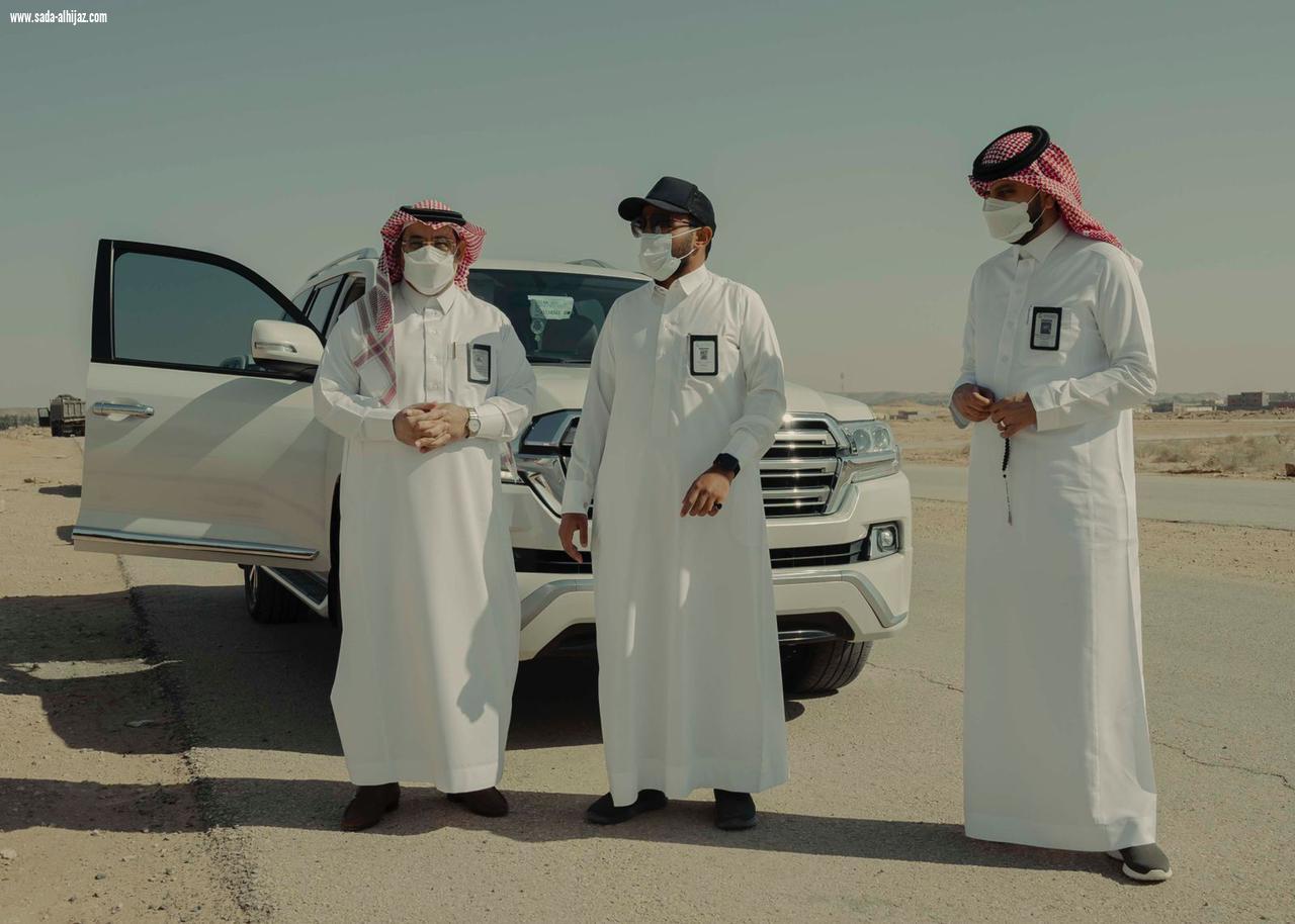 أمين الجوف يتفقد أعمال معالجة التشوه البصري بسكاكا ويشدد على تحقيق أهداف حملة التسعين يوما