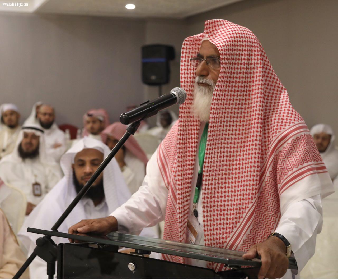 د.عبداللطيف آل الشيخ  المملكة قوية بدينها وقيادتها وشعبها وبالمسلمين في العالم لأنها تحكم شرع الله وتنشر كتابه وتبعث الدعاة