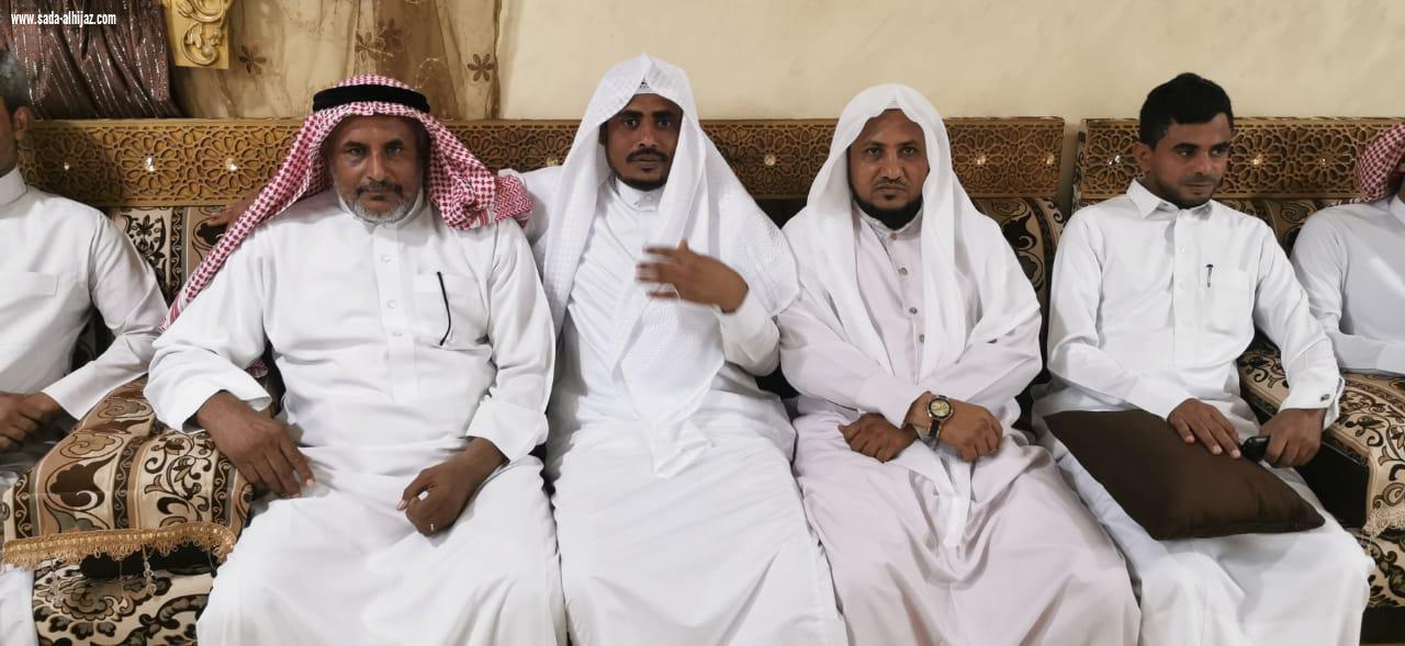 يحيى العوجري يحتفل بتخرج نجله علي من مدرسة سلاح المدفعية بخميس مشيط