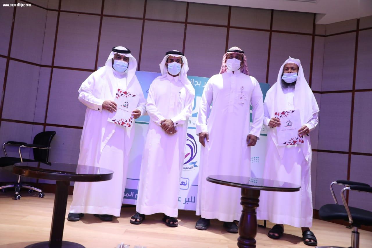 تحت شعار دارس وفرت بر جازان 430 جوال لمستفيديها ووقعت اتفاقية شراكة مع تعليم جازان لتوزيع الأجهزة