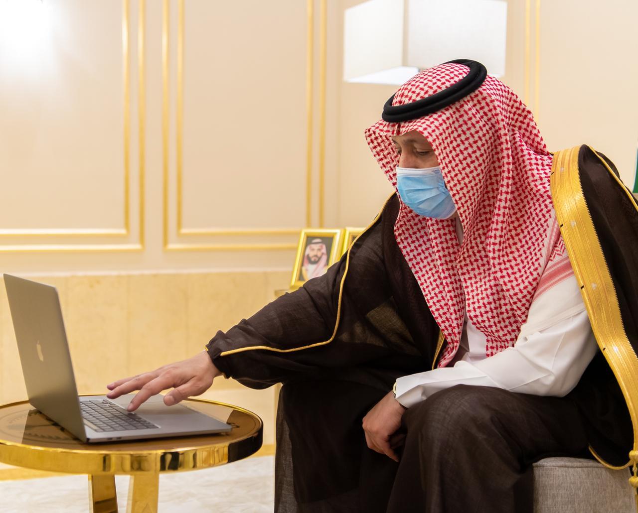 سمو أمير الباحة ..  يستقبل رئيس جمعية تعاطف الخيرية للخدمات الصحية بالمنطقة .. ويدشن مقر الجمعية الجديد بالمخواة .. ويشرف على توقيع الشراكات المجتمعية