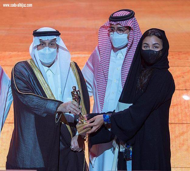 أمير الرياض يُكرم الفائزين بالجوائز الثقافية الوطنية.. والشيخ العبودي يُتوّج بـشخصية العام