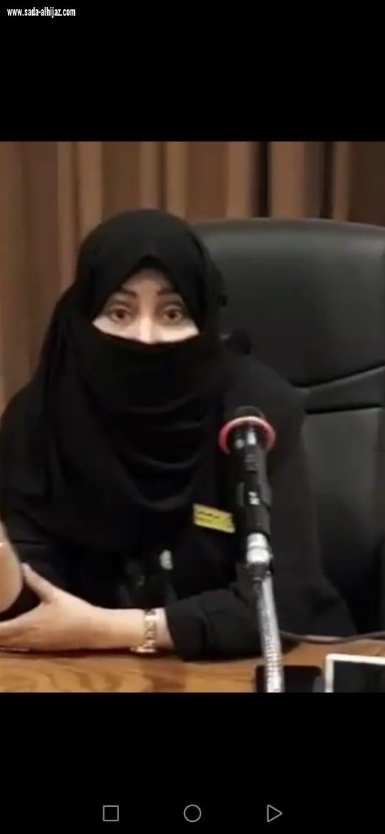 وشاعر لا تستحي أن تصفعه..