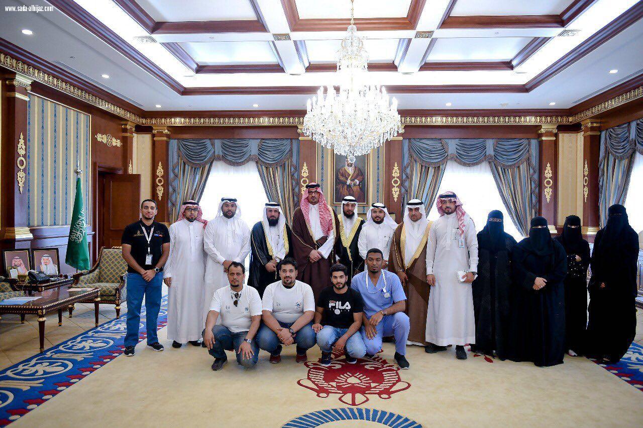 سعود بن خالد الفيصل يدشن المنصة الإلكترونية للأعمال التطوعية للجهات الحكومية والجمعيات الخيرية والفرق التطوعية بمنطقة المدينة المنورة .