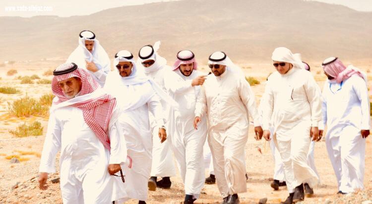 وقفوا على معالمها الاثرية وتعرفوا على مواقعها التاريخية أكثر من ٥٣ مؤرخا من الجمعية التاريخية السعودية يزورون الجموم وعسفان