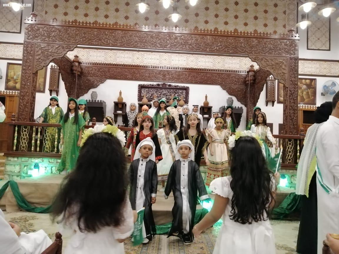على انغام فوق هام السحب مدينة الطيبات تحتفل باليوم الوطني بحضور مدير عام الإعلام بمكة المكرمة 