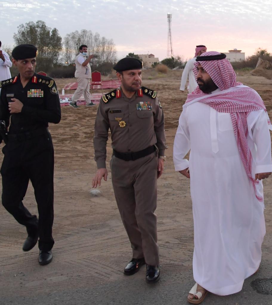 سمو نائب أمير منطقة جازان يشارك رجال الأمن ومنسوبي الصحة إفطارهم الرمضاني في الميدان..
