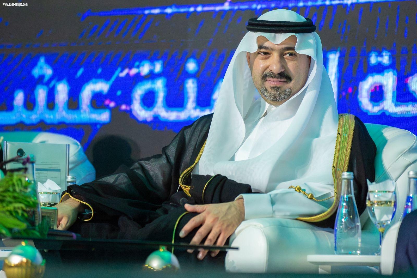 نائب أمير تبوك يشهد حفل تخريج طلاب جامعة فهد بن سلطان  
