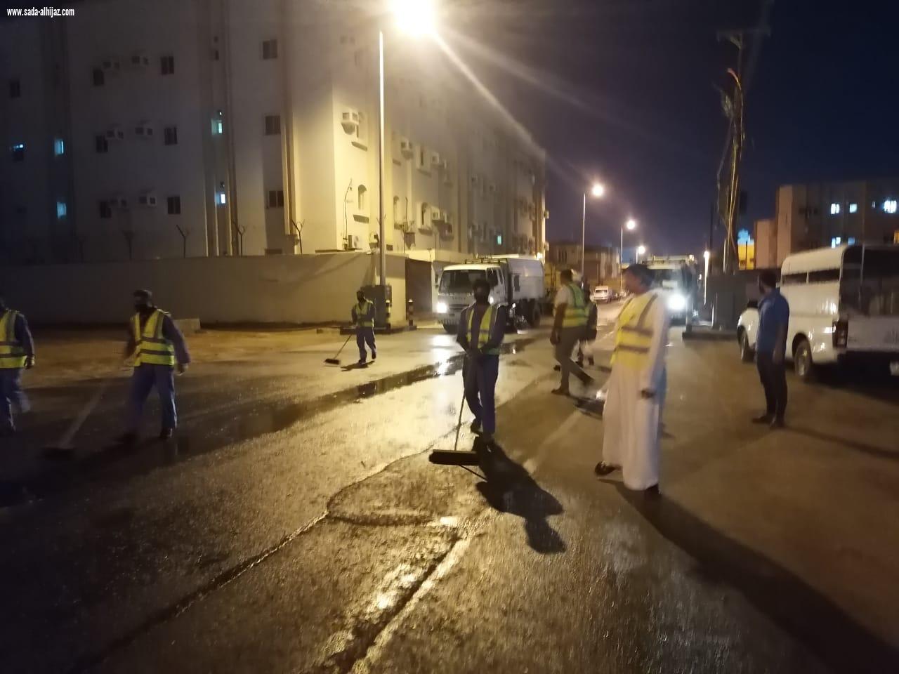 أمانة منطقة جازان تواصل تعقيمها للشوارع والميادين 