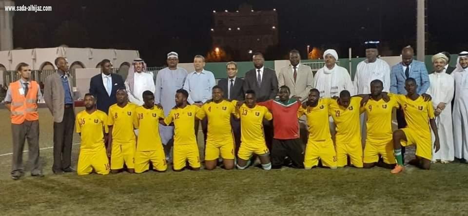 بحضور الشيخ غزالي طس منتخب جاليات نيجيريا يحصد كأس دوري القناصل المعتمدين بجدة احتضنته اكاديمية النادي الاهلي بجدة 
