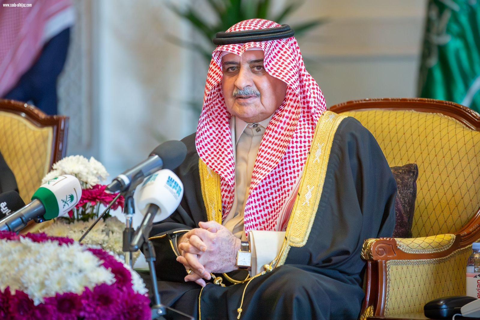 أمير تبوك يسلم 448 وحدة سكنية دعما للأسر المستفيدة من برنامج الإسكان التنموي