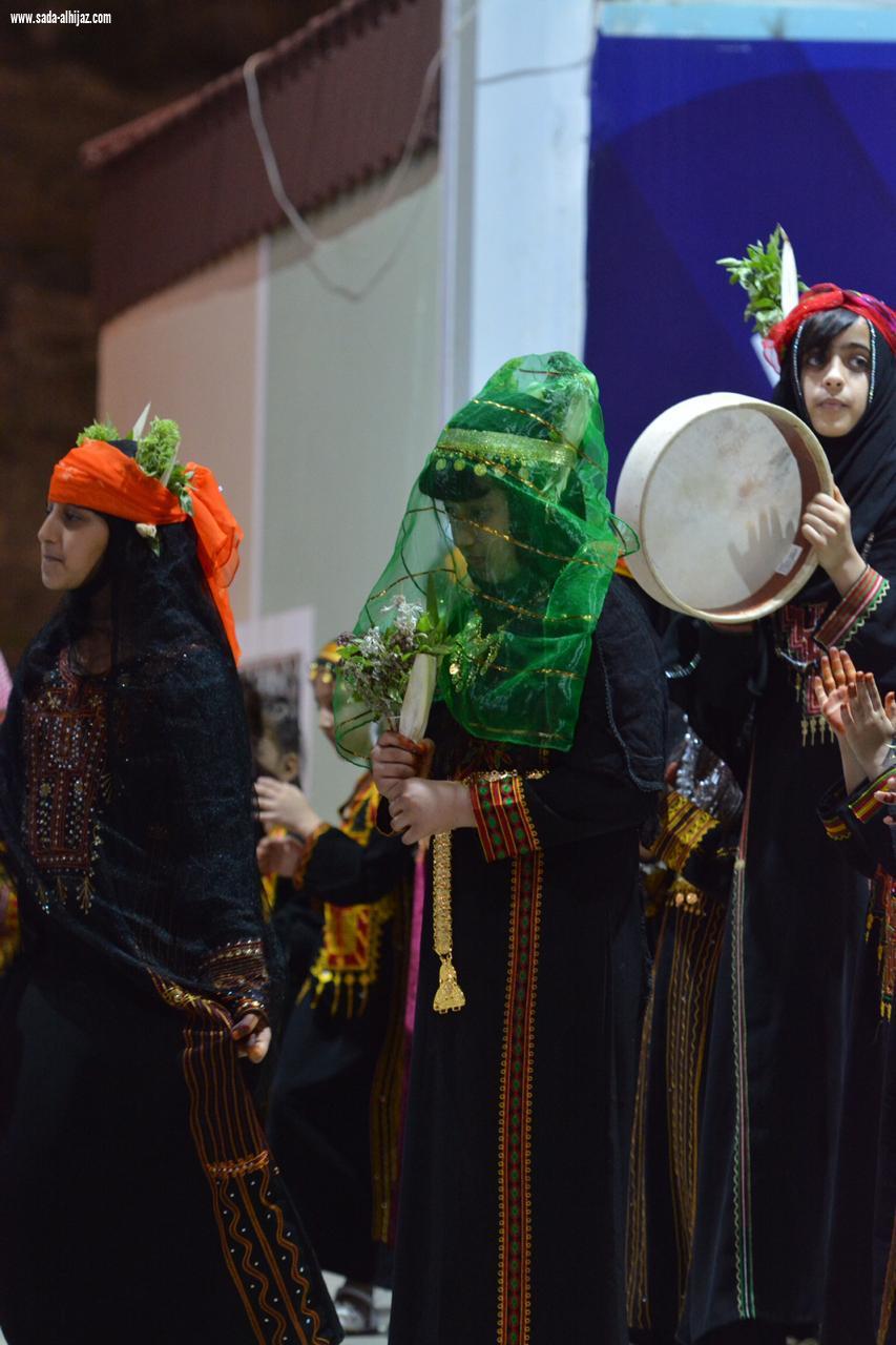 *ليلة تراثية بفراشة المندق  يجسد فيها الأحفاد تراث الأجداد*