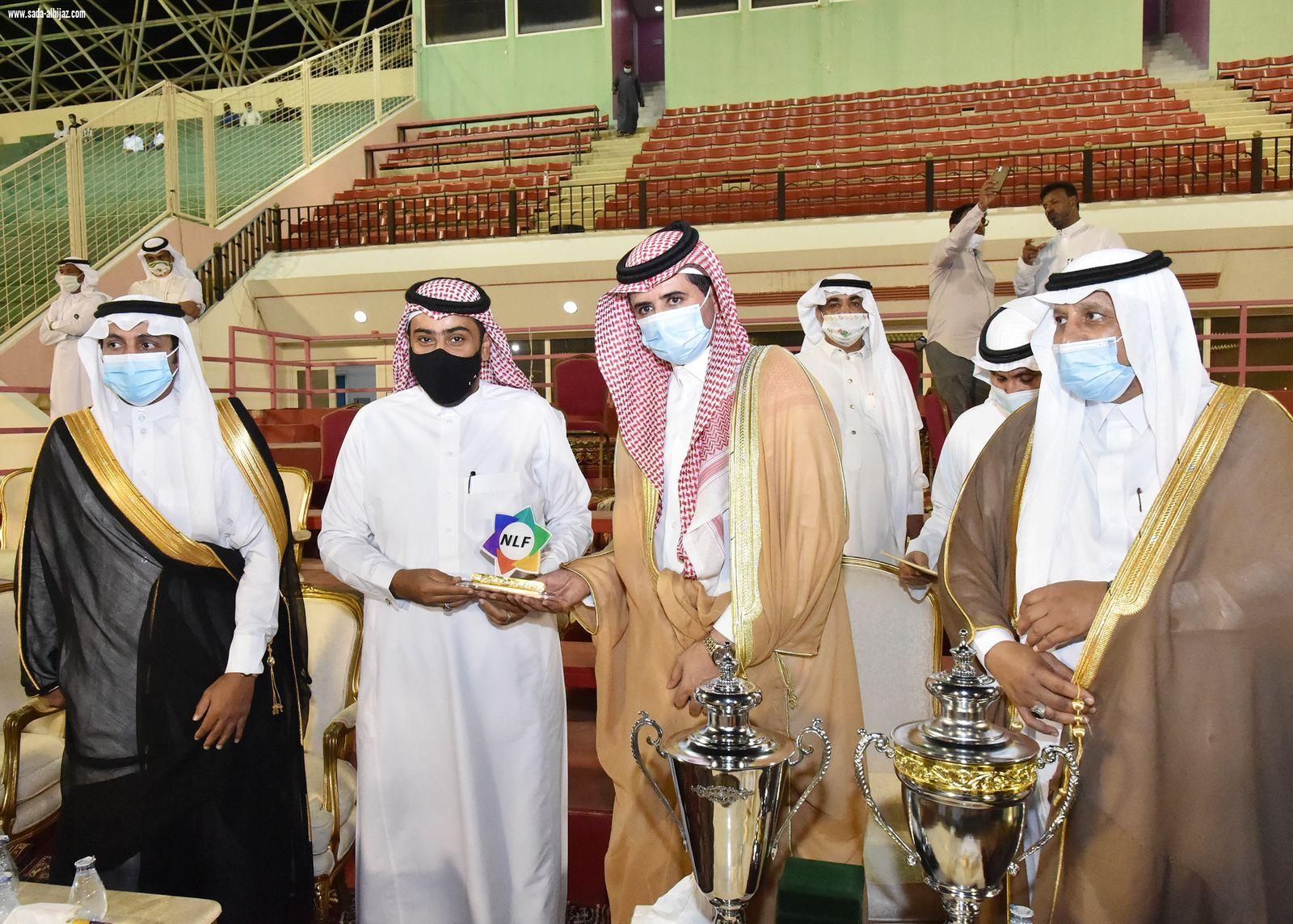 برعاية سمو أمير جازان بالنيابة.. وكيل الإمارة للتنمية يتوج الطوال بطلا لدوري اليوم الوطني 91 لمنتخبات محافظات المنطقة.. 