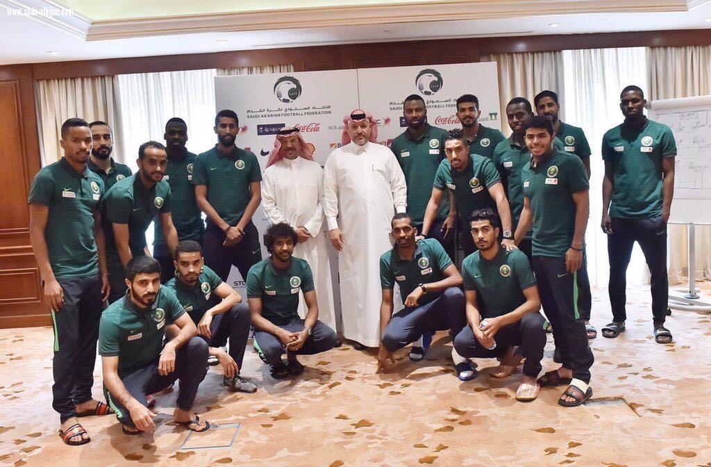لاعبو الاخضر يتبرعون لذوي الشهداء