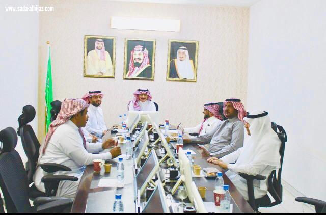 المجلس البلدي بمحافظة الطوال يناقش زيارات القرى للقاء المواطنيين
