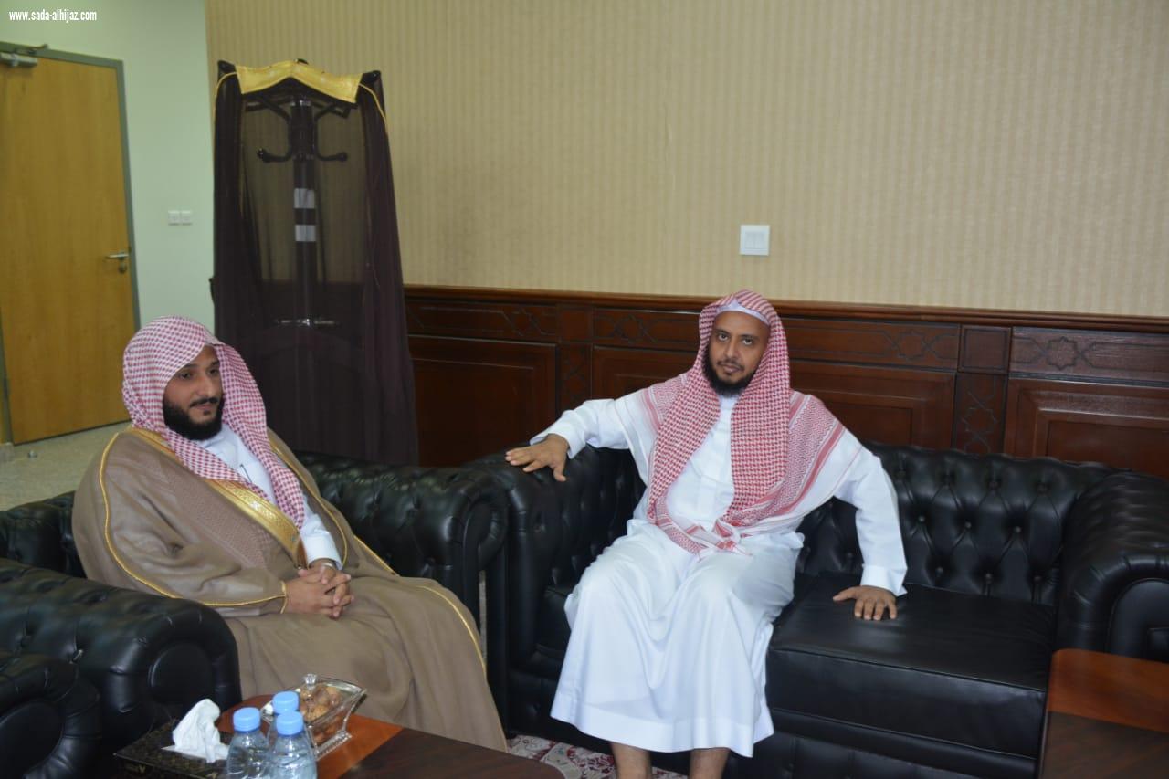 مدير عام فرع وزارة الشؤن الاسلامية المدخلي في ضيافة رئيس المحكمة الجزائية في جازان