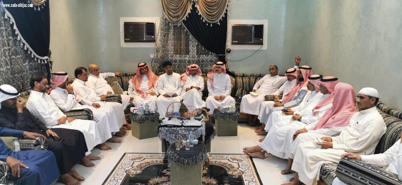 رئيس اللجنة الفرعية للاتحاد العربي السعودي للكاراتيه بالمناطق الجنوبية يكرم المشهور مساعد رئيس بلدية صامطة