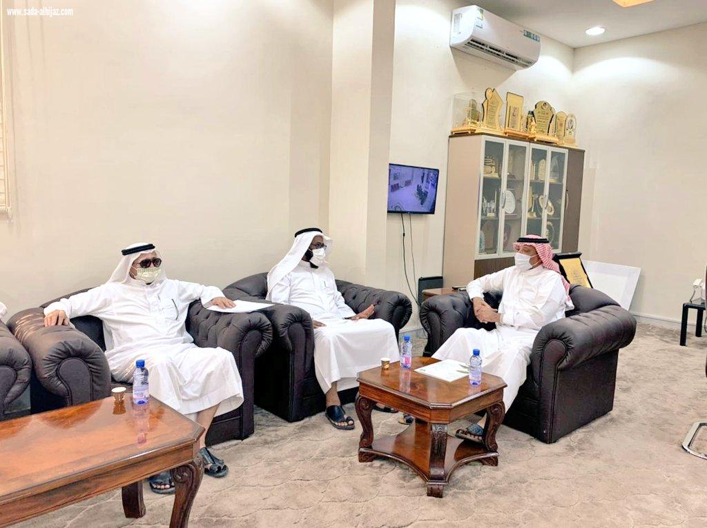 محافظ صامطة يستقبل مدير صندوق التنمية الزراعية بمنطقة جازان 
