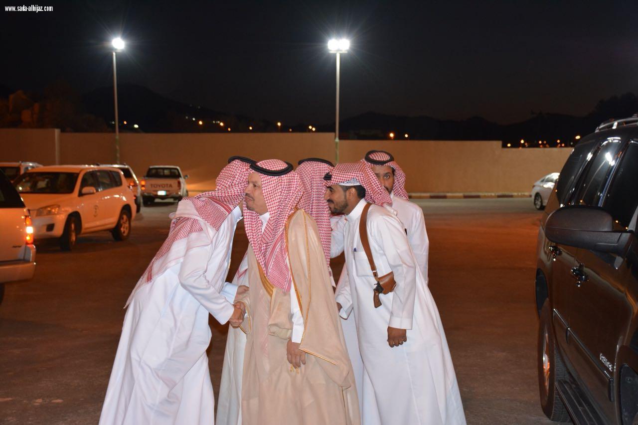 محافظ ميسان يعقد اللقاء الشهري ويؤكد على إهتمام الفيصل بالتنمية