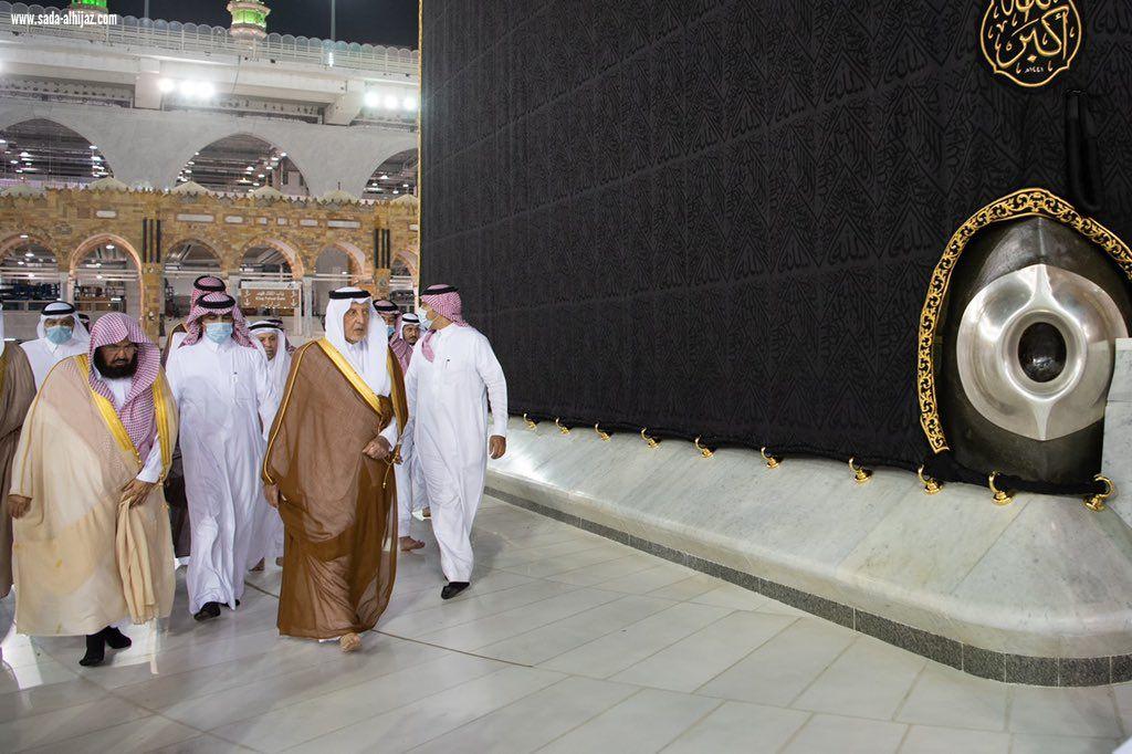 نيابة عن خادم الحرمين الشريفين أمير منطقة مكة المكرمة يتشرف بغسل الكعبة المشرفة وسط إجراءات احترازية مشددة