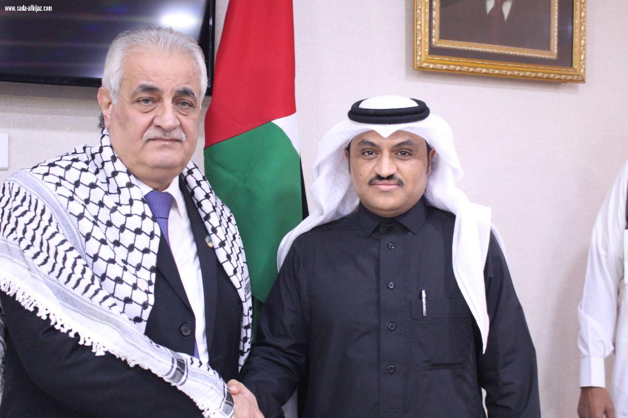 القدس فى قلوبنا أمسية تضامن اعلانى الاعلاميين السعوديين والكتاب العرب في القنصلية الفلسطينية بجدة