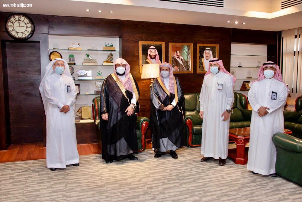 *مدير عام فرع هيئة الأمر بالمعروف بالمنطقة الشرقية يلتقي بالمدير العام للشؤون الصحية بالمنطقة*