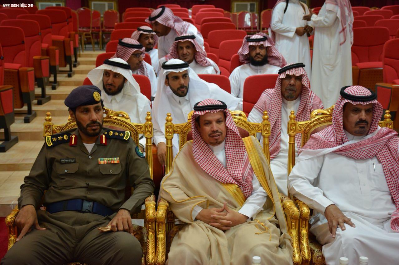 محافظ ميسان يعقد اللقاء الشهري ويؤكد على إهتمام الفيصل بالتنمية