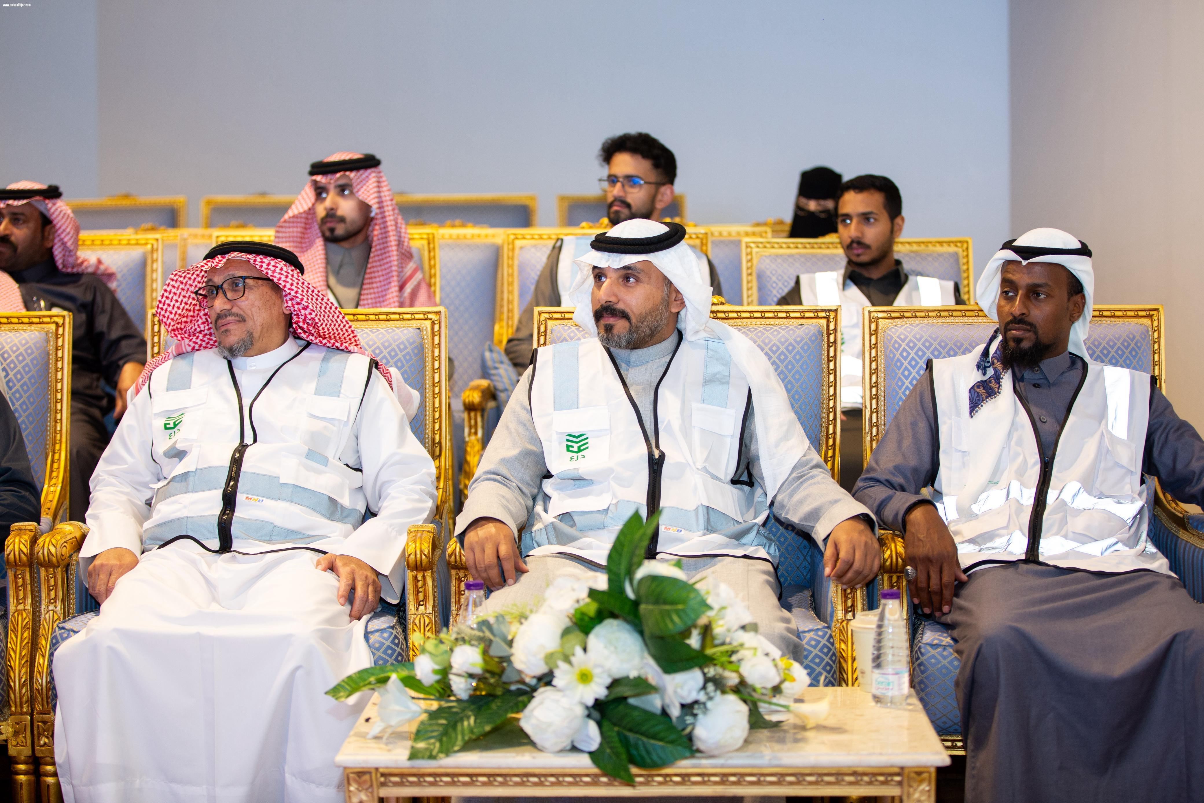 أمين منطقة تبوك يطلق أعمال فريق منظومة الطوارئ والأزمات التطوعي  