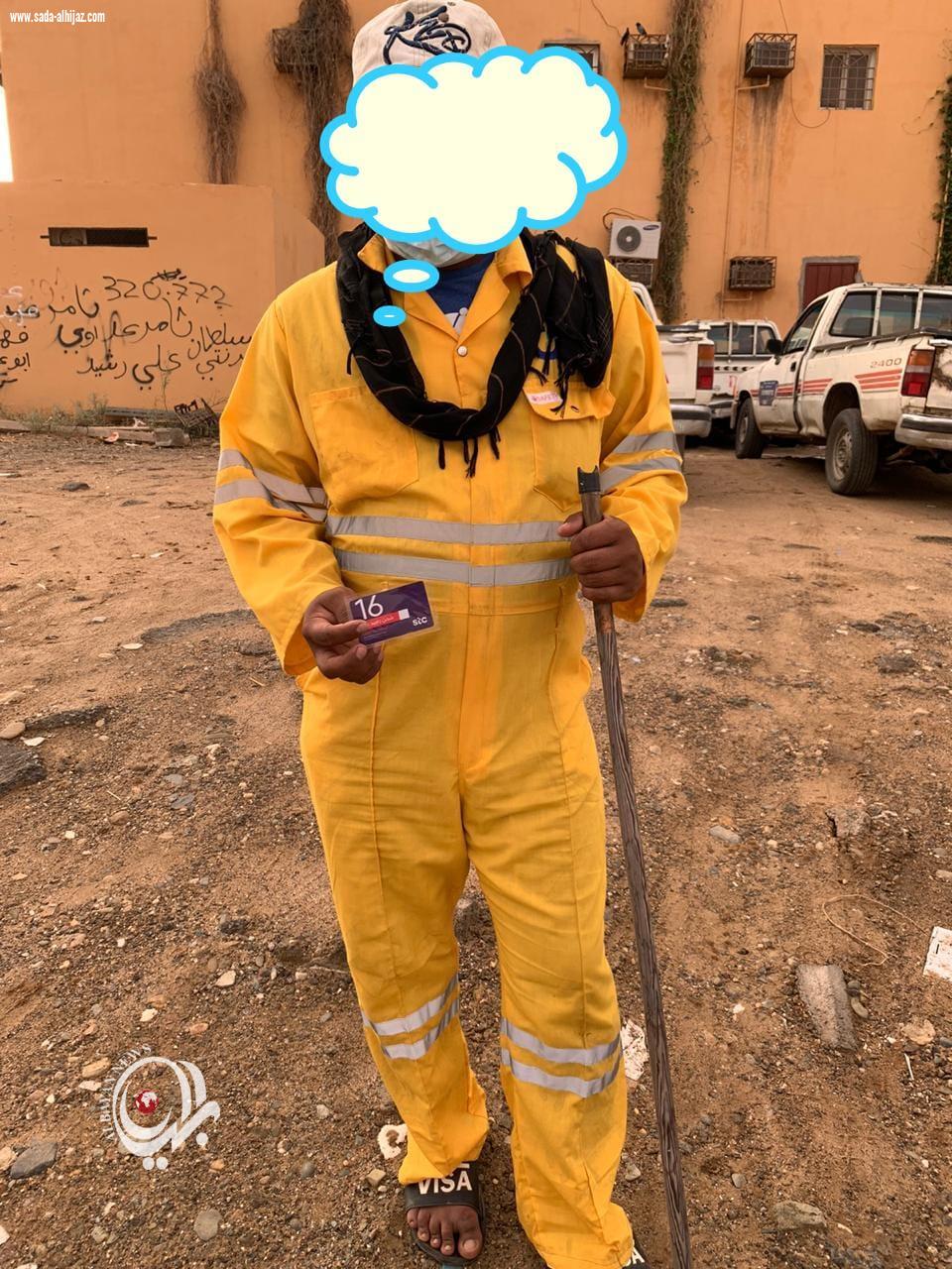 فريق بصمتنا عطاء ينفذ مبادرتين تحت مسمى ” بسعادتهم يكتمل عيدنا