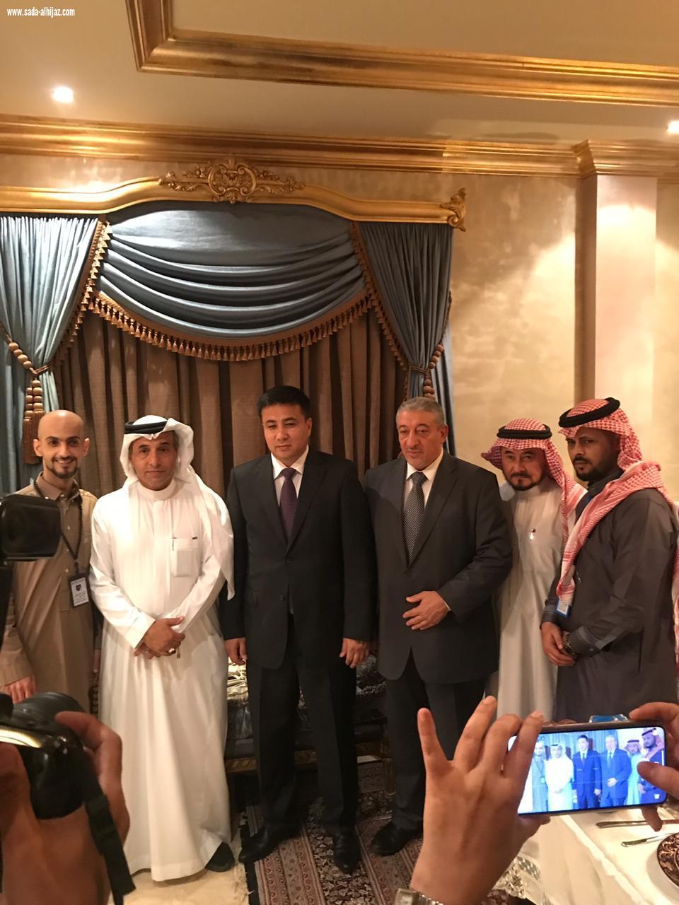 قنصلية أوزبكستان تحتفي بالإعلاميين في أمسية سحور رمضانية