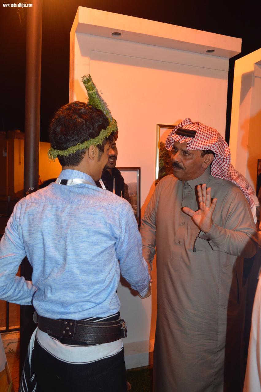 محافظ هروب فيصل بن لبده يتفقد فعاليات هروب سحر الجنوب