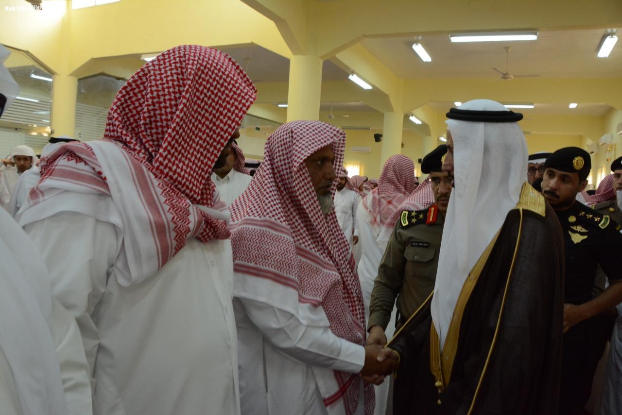 جموع المصلين بمحايل عسير تشيع شهيد الواجب الملازم أول عسيري