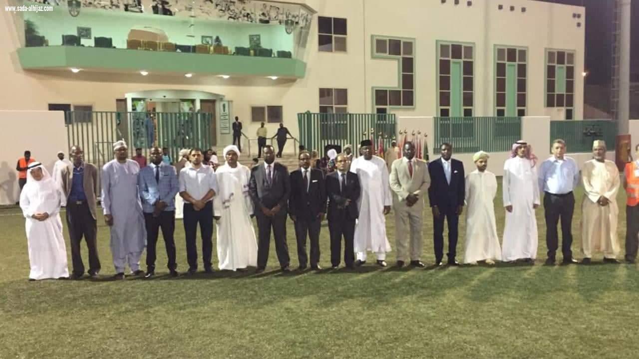 بحضور الشيخ غزالي طس منتخب جاليات نيجيريا يحصد كأس دوري القناصل المعتمدين بجدة احتضنته اكاديمية النادي الاهلي بجدة 