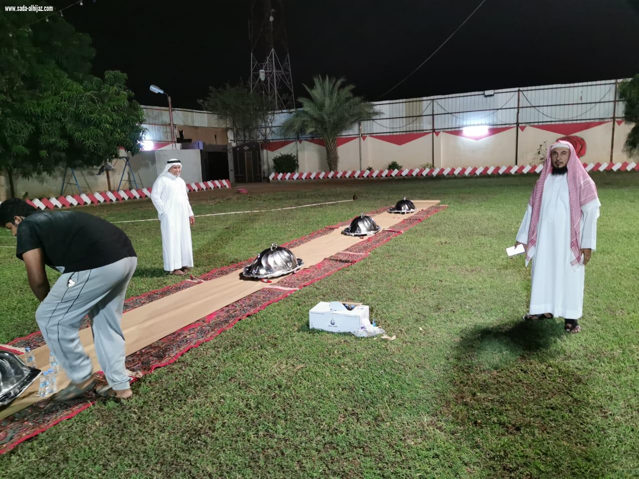 تنمية محافظة الطوال تقيم حفل معايدة لخريجي المعهد العلمي للعام ١٣٩٤/ ١٣٩٥ للهجرة