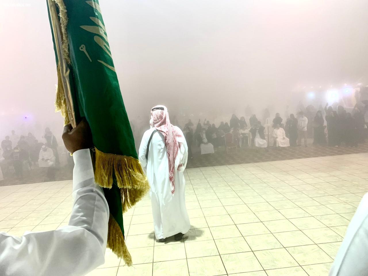 اجواء ضبابية تستهوي زوار فعاليات وسام البادية*