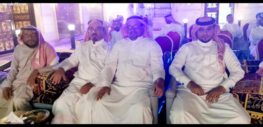 منسوبو وحدة أمن مطار الملك عبدالله الدولي بجازان يكرمون زملاءهم المتقاعدين
