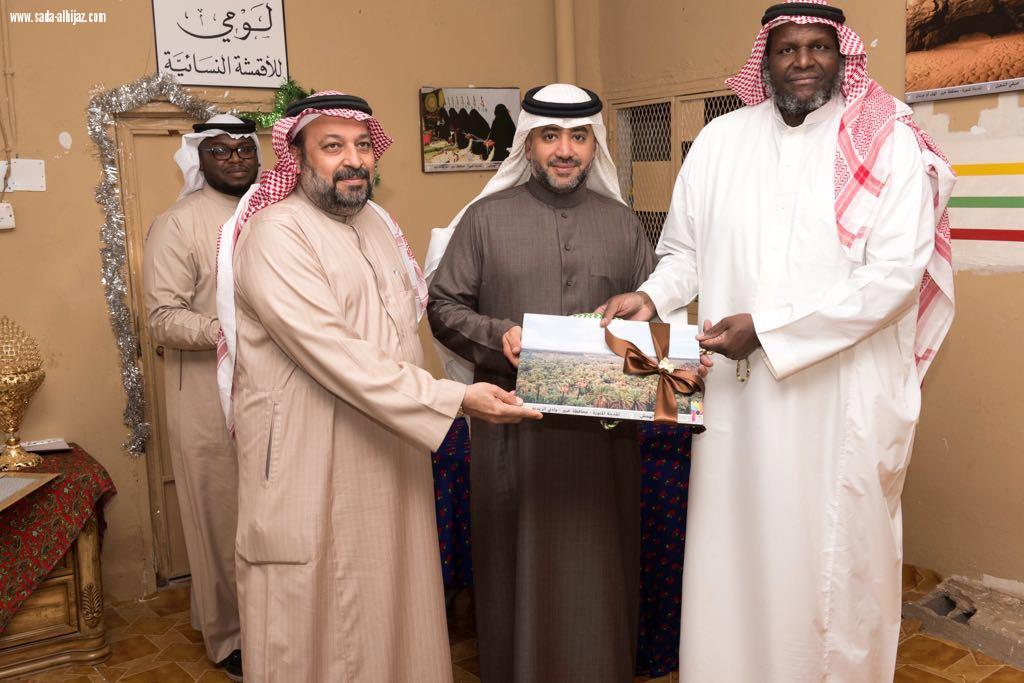 الثقافة والفنون تفتتح معرض التصوير بخيبر النعمان: ركن بالجنادرية لمعرض التصوير بخيبر هذا العام