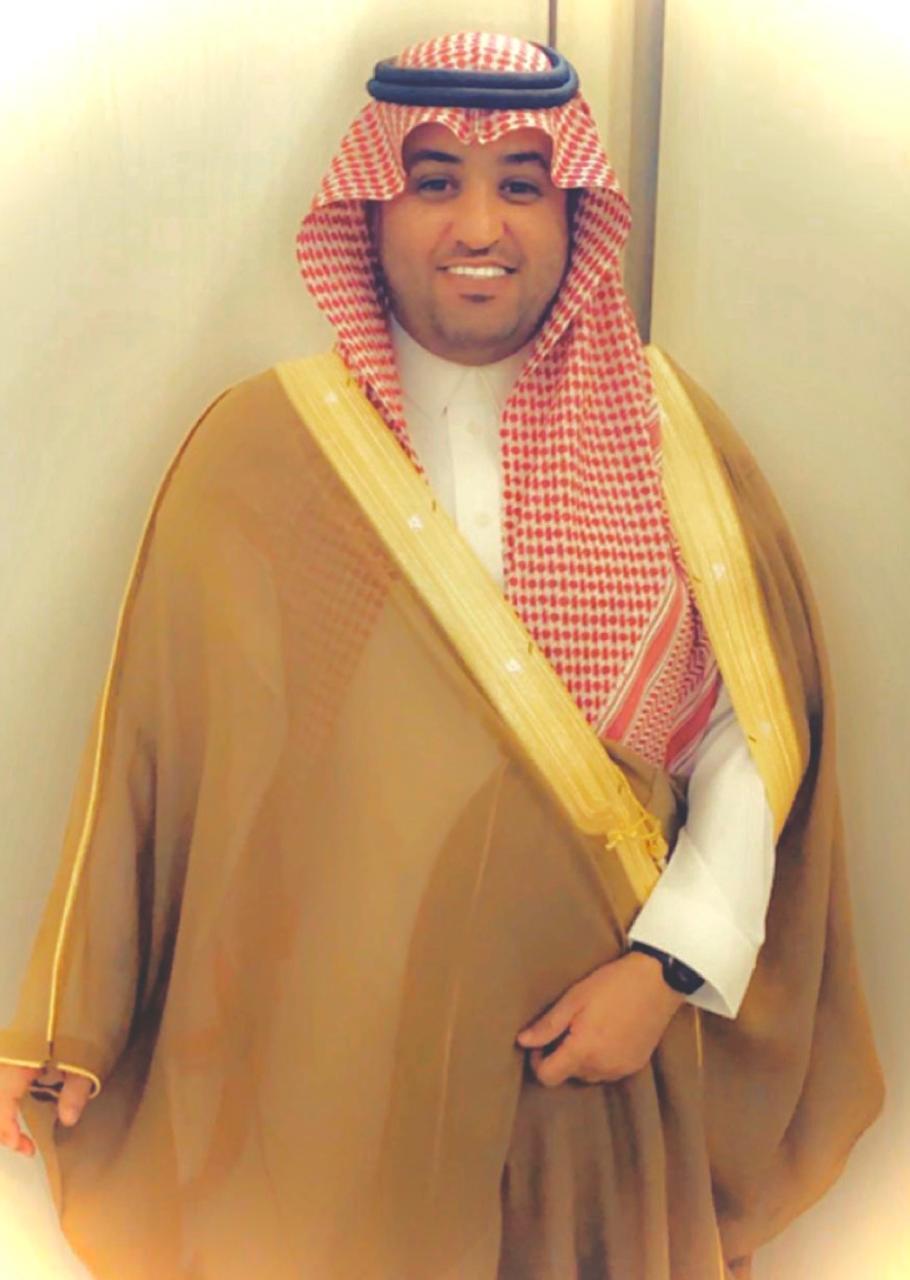 مركز حي أبحر وحياتي السعيدةيساهمون في توزيع سلال غذائية وحقائب وقائية