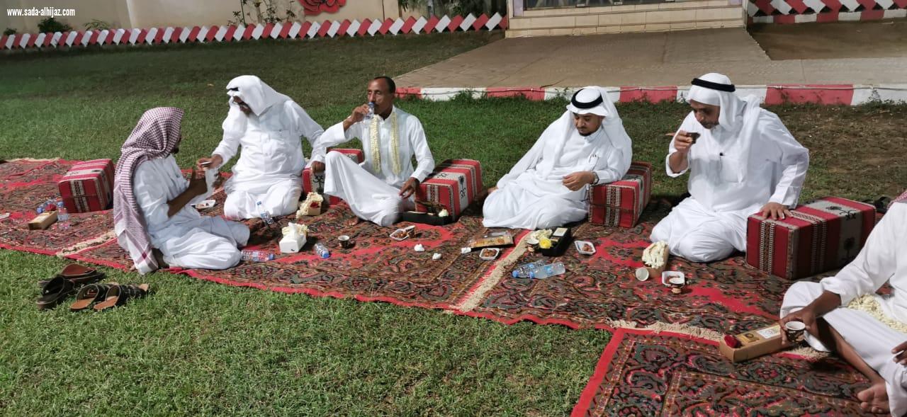 تنمية محافظة الطوال تقيم حفل معايدة لخريجي المعهد العلمي للعام ١٣٩٤/ ١٣٩٥ للهجرة