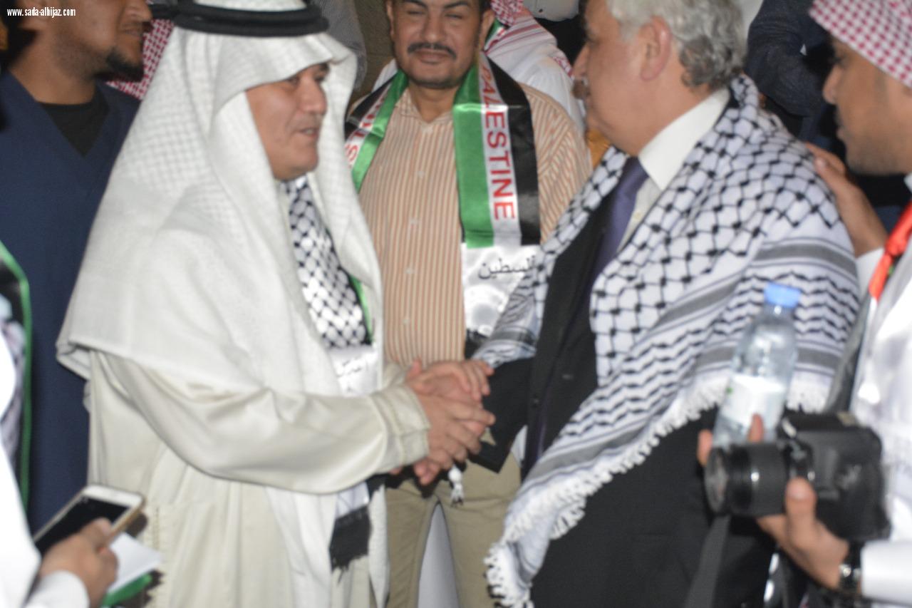 القدس فى قلوبنا أمسية تضامن اعلانى الاعلاميين السعوديين والكتاب العرب في القنصلية الفلسطينية بجدة
