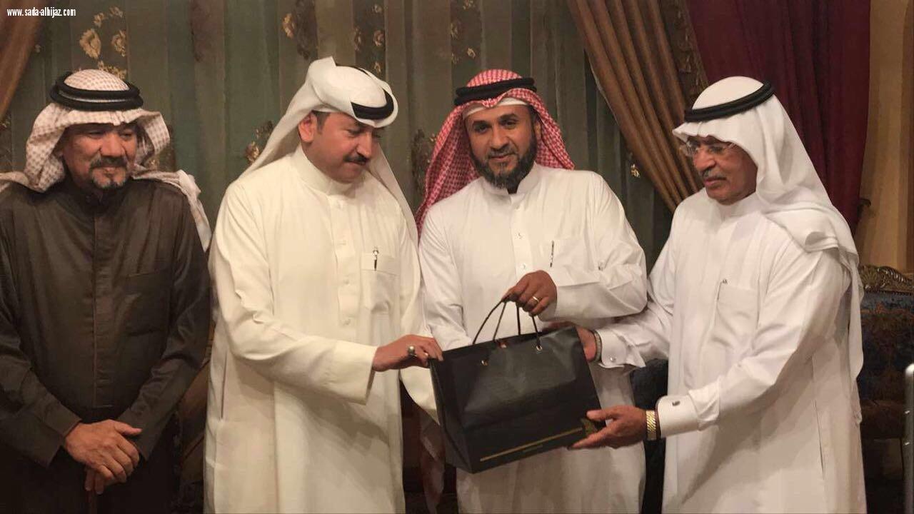 الخديدي يعلن عن إنشاء صالة عرض تشكيلية ومركز تدريب تشكيلي في الطائف تحت مظلة جمعية الثقافة والفنون